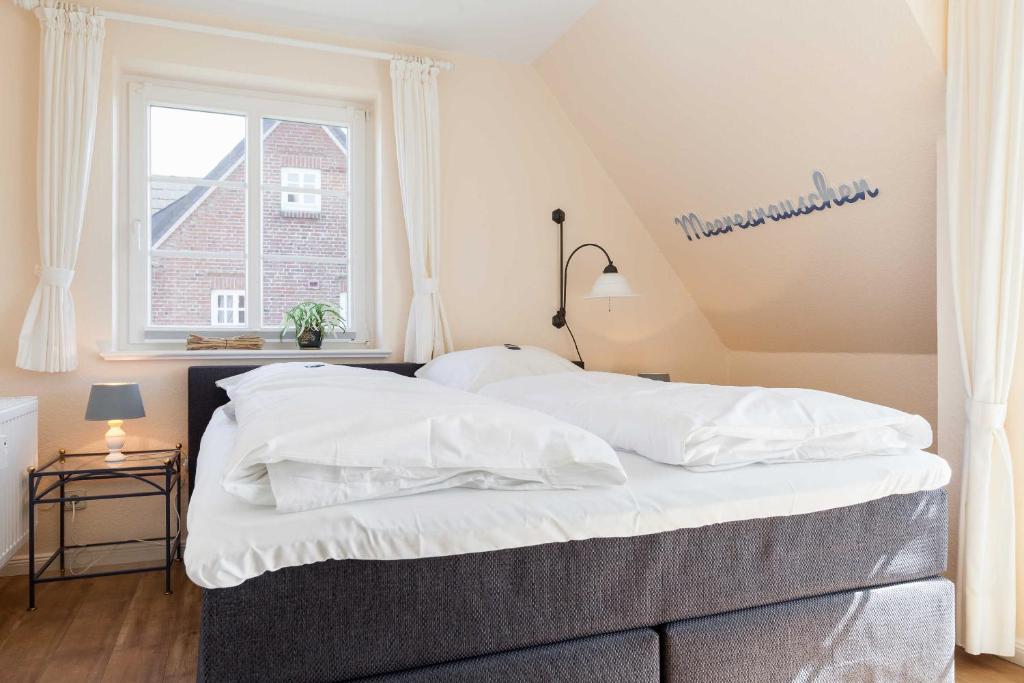 Arnfried App 5 room 6